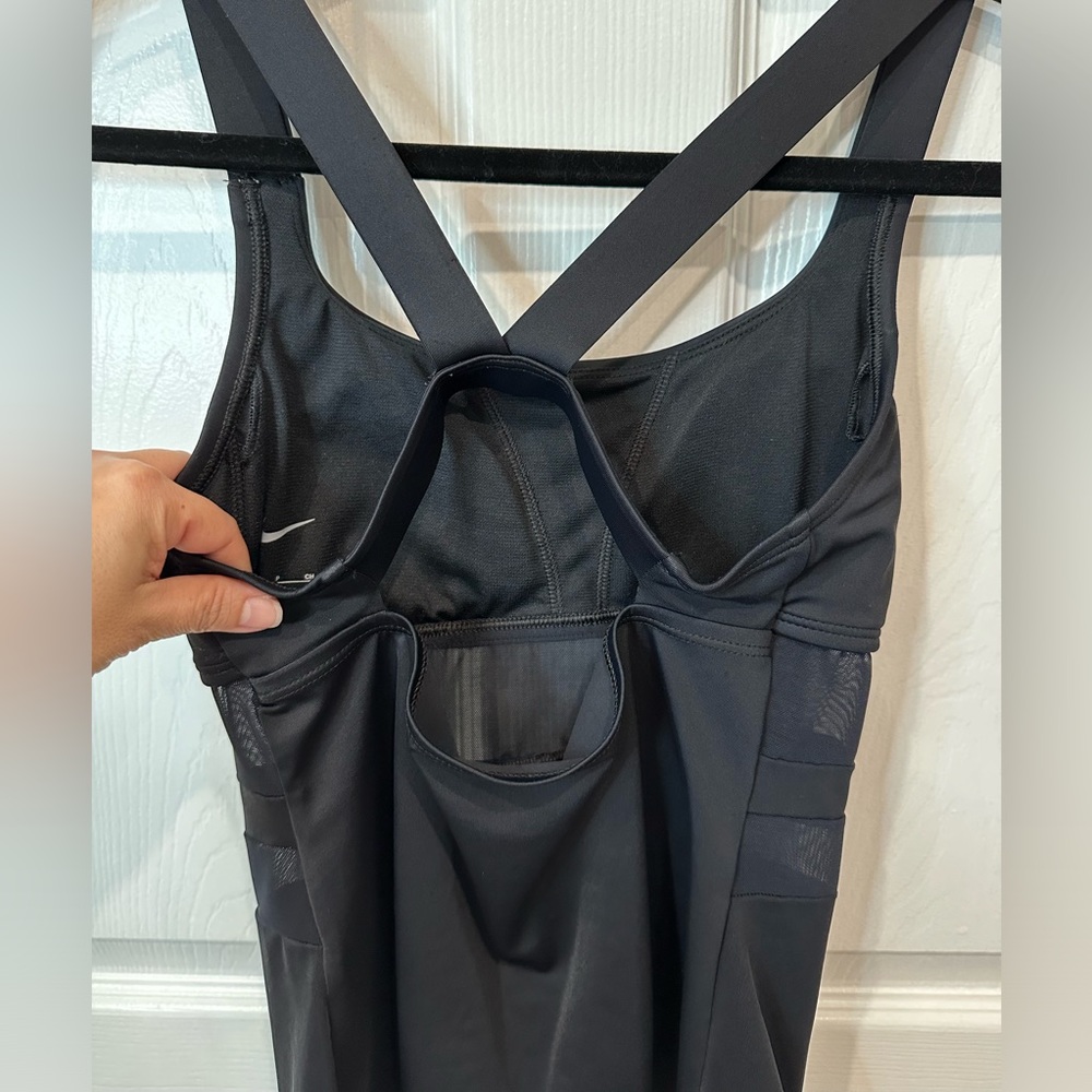 Like New Nike Sport Tank w Built in Bra Size Small. Black w Sheer Front Sections - Picture 13 of 13